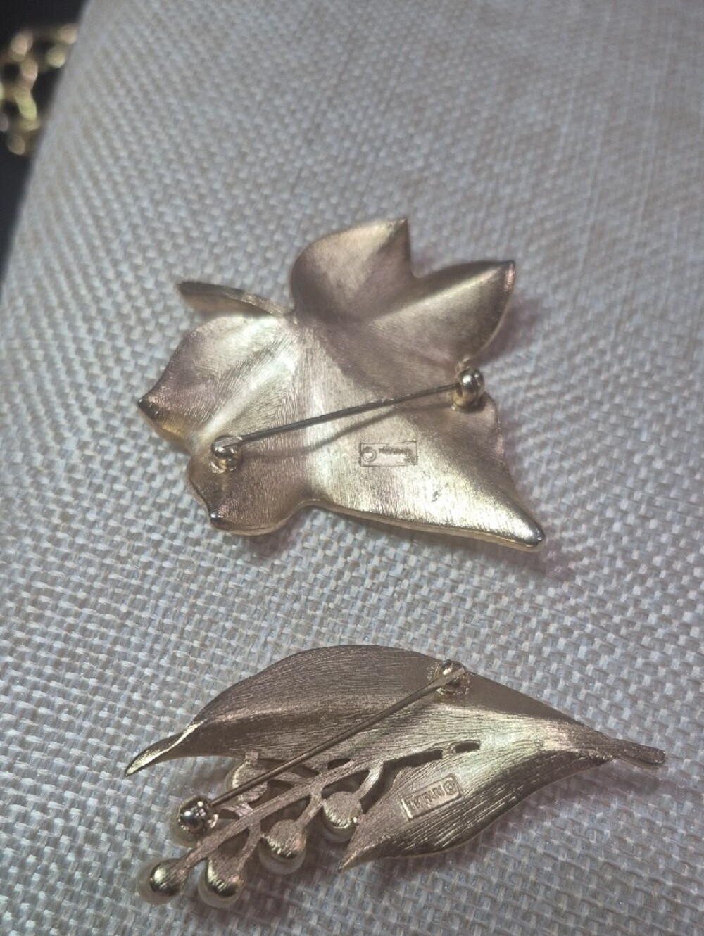 Crown Trifari Gold Leaf Faux Pearl Brooch Set Of 2 - Picture 3 of 5